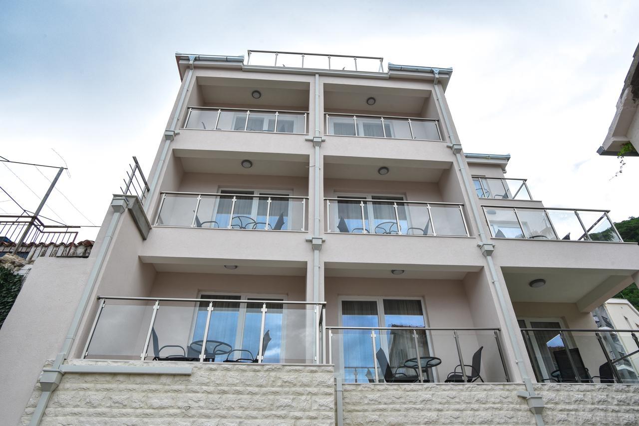 Apartment L Palace Budva Eksteriør billede