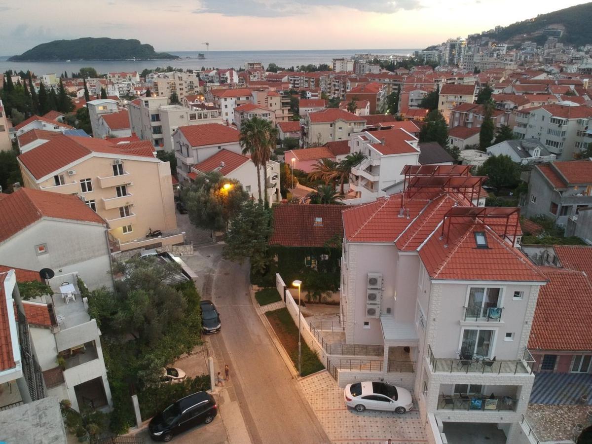 Apartment L Palace Budva Eksteriør billede