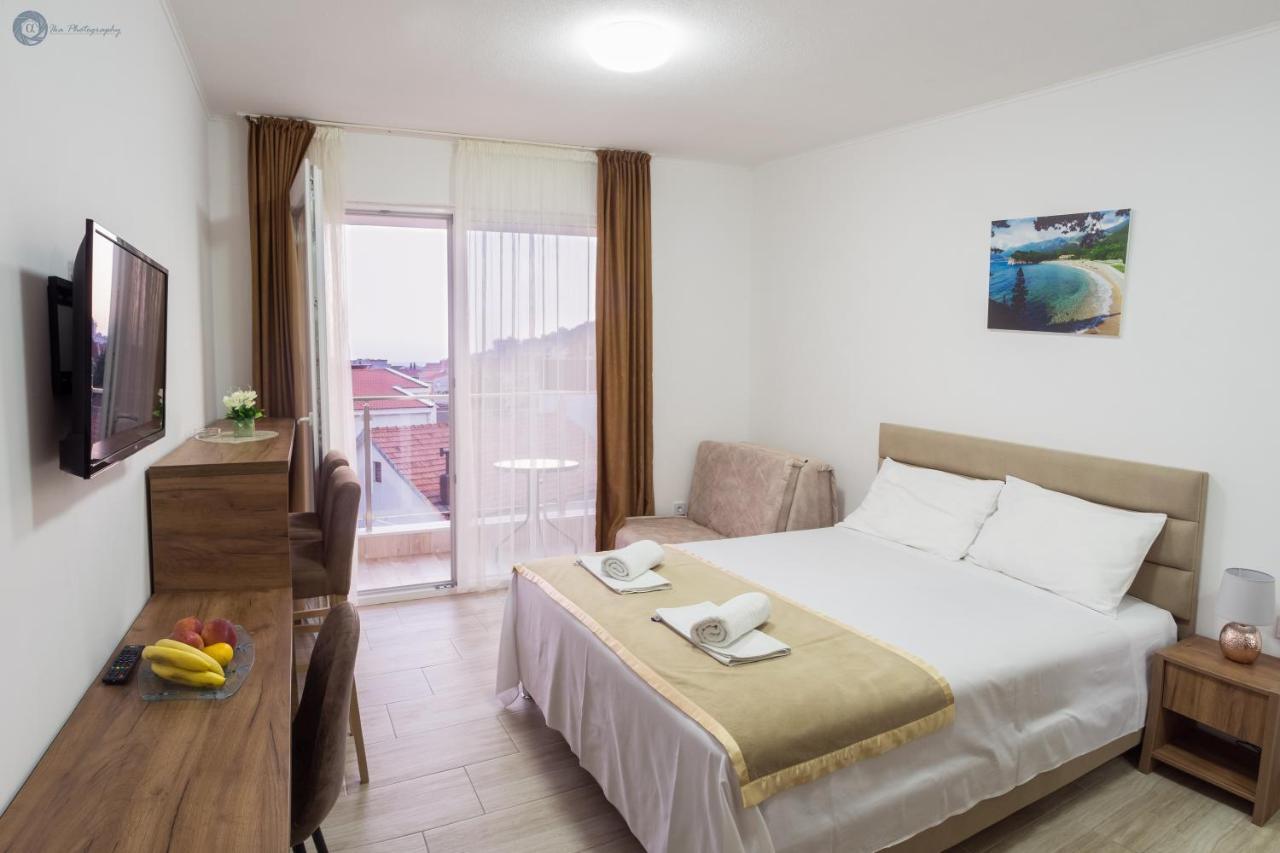 Apartment L Palace Budva Eksteriør billede