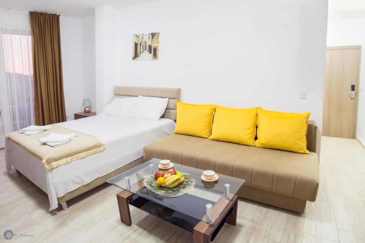 Apartment L Palace Budva Eksteriør billede